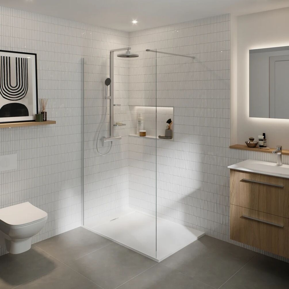 Lifestyle image of Ideal Standard i.life 900mm Silver Wetroom Shower Screen